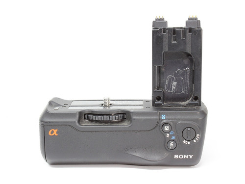 Sony VG-B30AM Battery Grip w/ Tray for Sony Alpha α200 α300 α350 TESTED WORKING