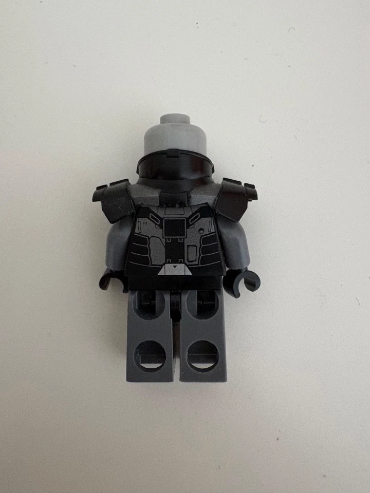 LEGO Star Wars 9500 Sith Fury-Class Interceptor, photo 2 sur 5