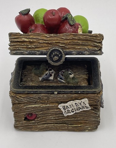 Boyds Bears Treasure Boxes ~ Candace's Apple Crate w/Doc McNibble ~ no box