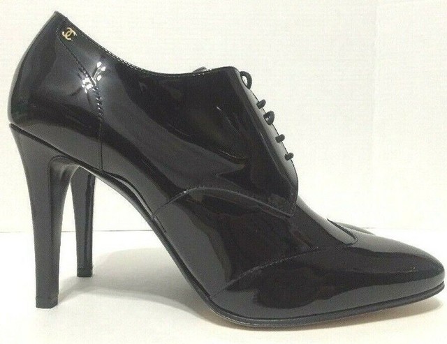 womens black patent oxfords