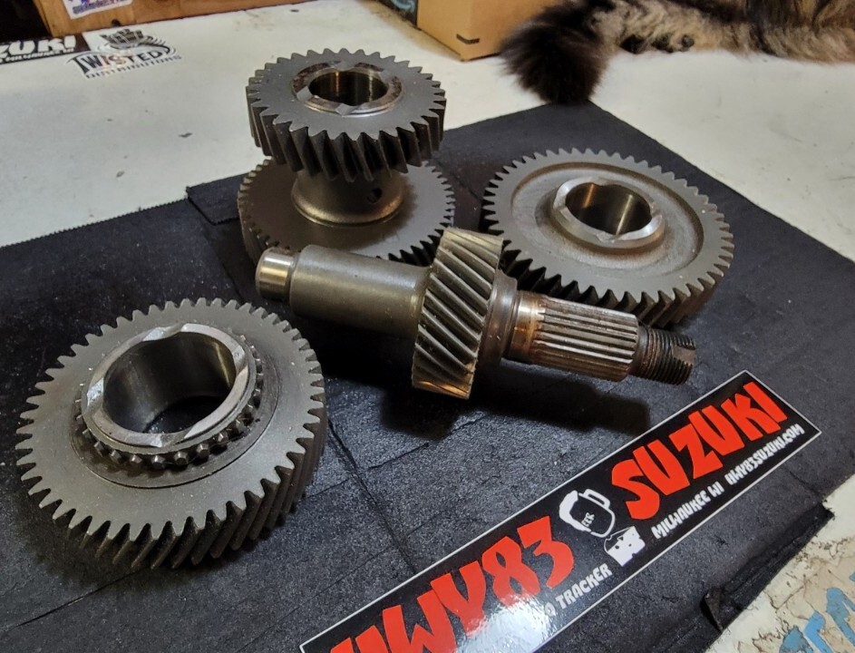 Suzuki SJ410 Transfer Case Gears LOWER RATIO THAN SAMURAI TCase