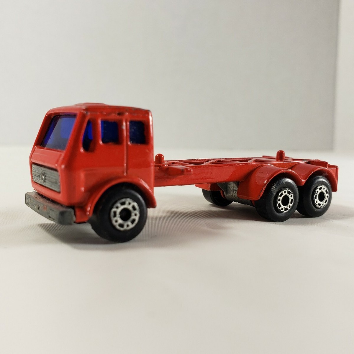 1976 Matchbox Superfast Lesney Mercedes Red Container Truck