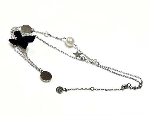 Collana lunga Christian Dior logo charm strass perle perline stelle