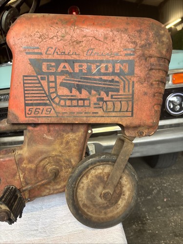 Vintage American Garton 5619 Metal Pedal Tractor 1950,s-60,s - Picture 2 of 20