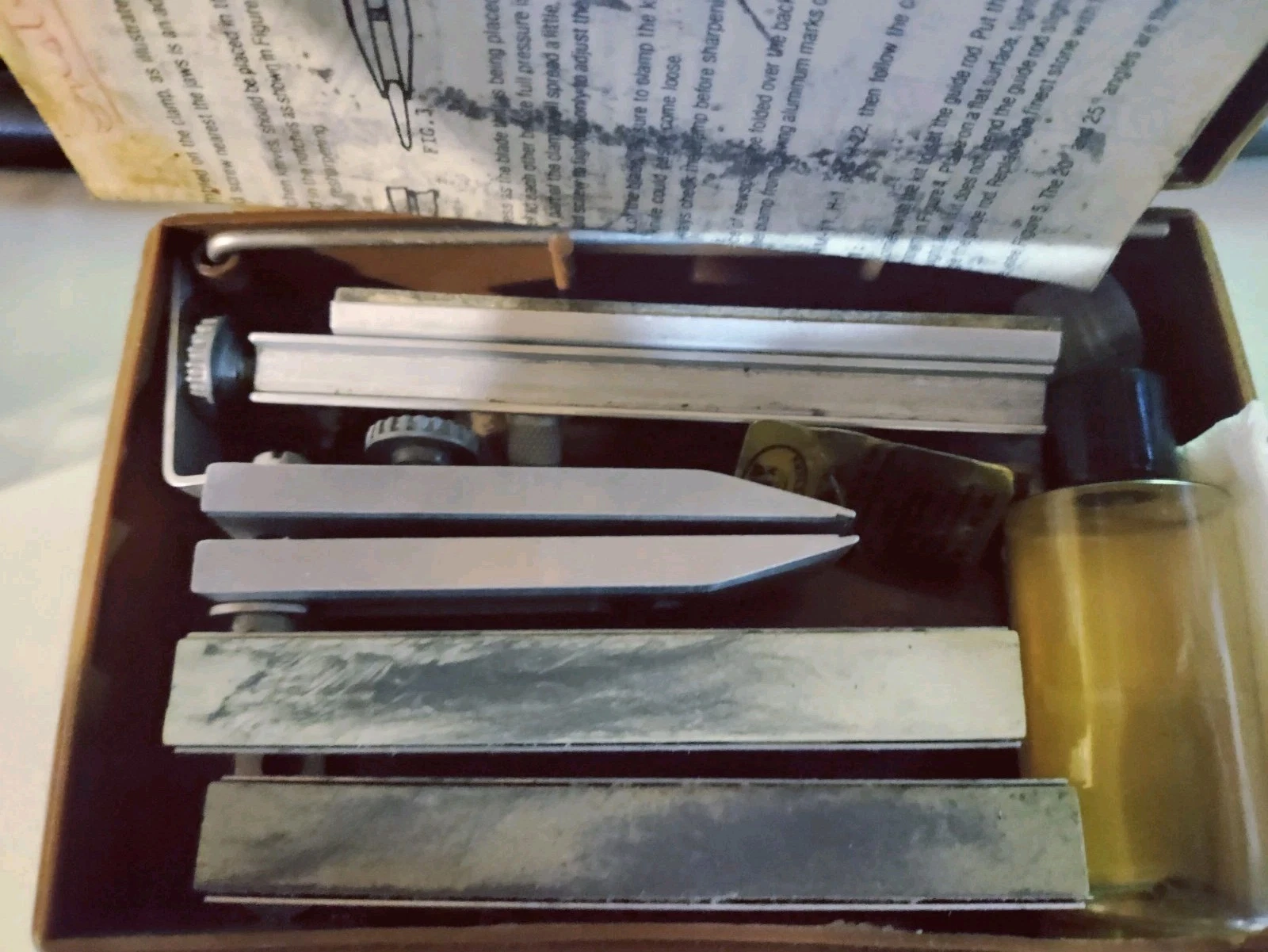 Vintage Ray Loray Sharpeners Knife Sharpening Kit Case Made in USA 1981 Complete