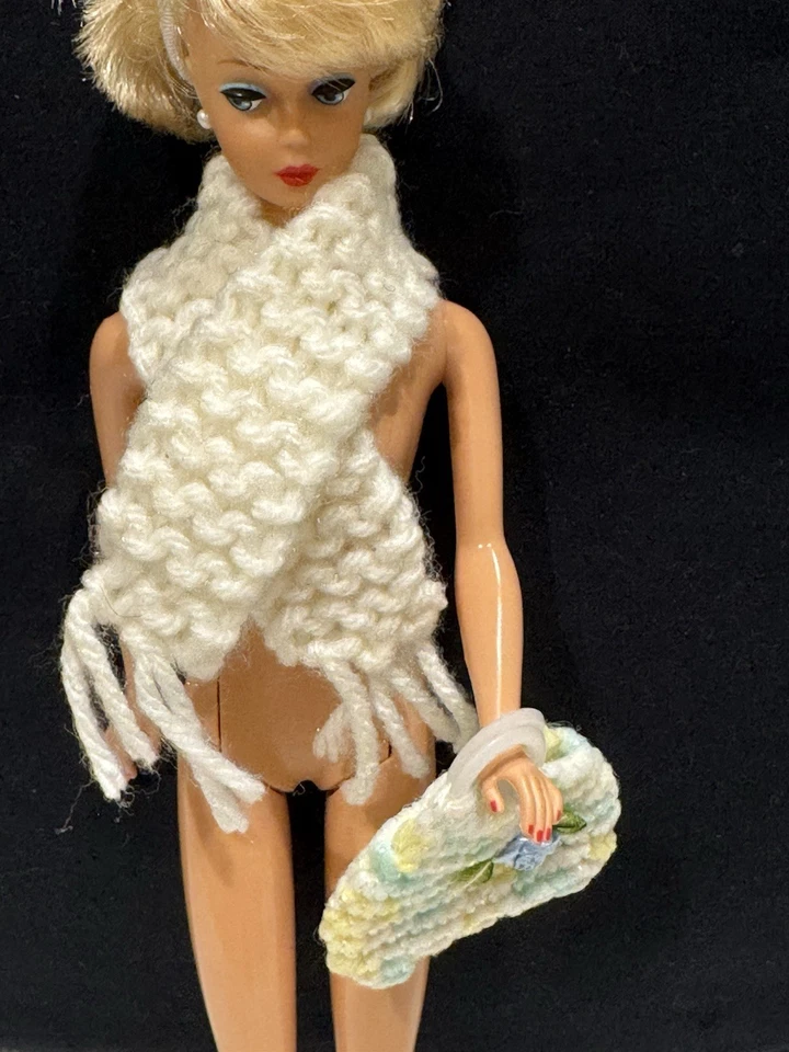 Cachecol e bolsa de malha Barbie motivo floral estilo vintage caseiro sem boneca - Imagem 4 de 4