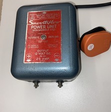 MINIMODELS SMOOTHFLOW POWER UNIT 2.5AMP. 12V.  Tested and new plug fitted.