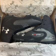 Under Armour Cam Highlight MC Boys Football Cleats 1240485-001 Sz 5.5Y Black NEW