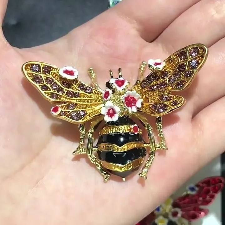 Big Enamel Bee Brooches For Women Men Flower Insects Causal Pins Fashion  Gifts