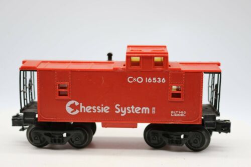 Lionel O Gauge Chessie System 16536 Yellow Tinted windows. Very Cool. - Picture 4 of 5