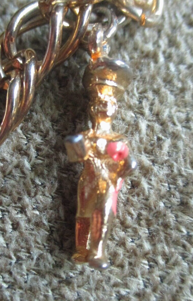 VINTAGE Charm Bracelet Trinidad & Tobego Tourist Gift Palm Trees Limbo