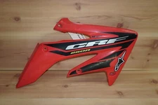 2004 Honda CRF250R CRF250 CRF 250 R Right Cover Radiator Tank Shroud 19030-KRNA