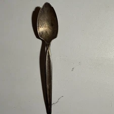Wm Rogers MFG Co Serrated Grapefruit Spoon 1 Piece