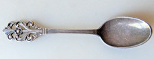 Cuillère à sucre argentée Thorvald Marthinsen (Norvège) 0,830 4", 8g motif ROSE VIKING