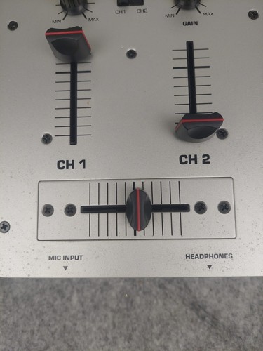 Numark MX05 Mixer - Unit Only - PAT Tested - Cables Included - Good Condition - Picture 4 of 12