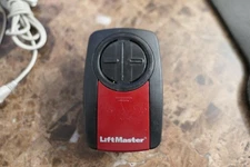 LIFTMASTER 375UT 2-BUTTON UNIVERSAL REMOTE TRANSMITTER GENUINE