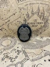 Wizarding Trunk Ministry of Magic Magical Law Badge Harry Potter rare