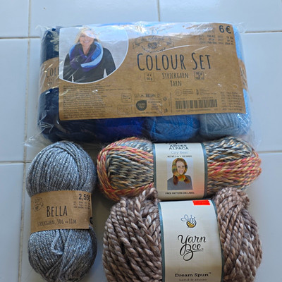 Yarn Bee Andes Alpaca Bella Dream Spun Worsted Yarn Set Ocean/Silver MPN 396