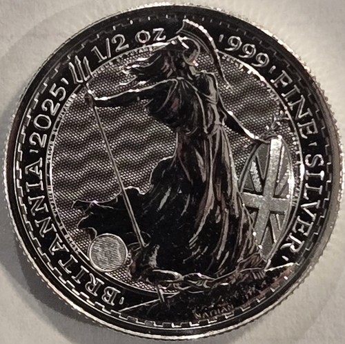 2025 £1 Silver British Britannia 1/2 oz Ultra Rare, First Issue Since 2019 - Picture 15 of 18