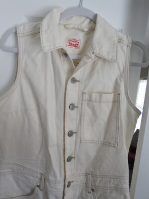 NWOT LEVI STRAUSS IVORY SLEEVELESS DENIM STYLE JUMPSUIT/COVERALLS-SIZE S