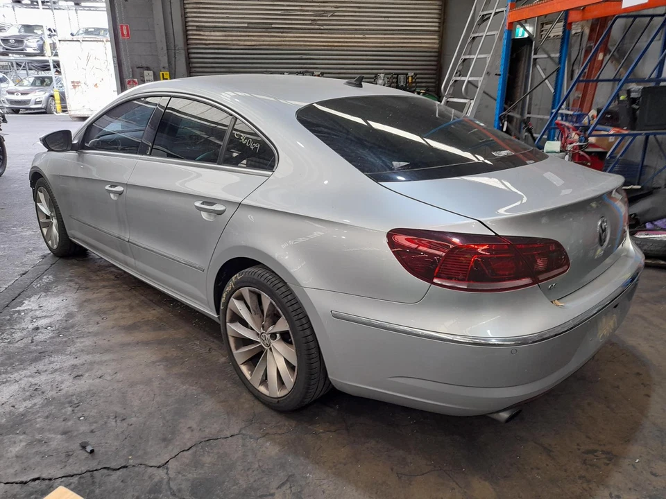 VOLKSWAGEN PASSAT BOOTLID, 3CC, SEDAN, 03/12-12/16 - image 2 of 4