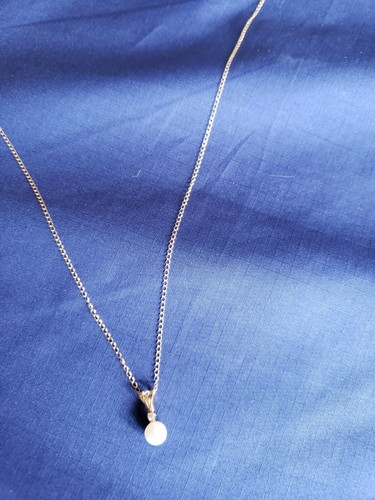 GORGEOUS 14K YELLOW GOLD PEARL & DIAMOND CHIP PENDANT & NECKLACE DAINTY - Picture 4 of 9