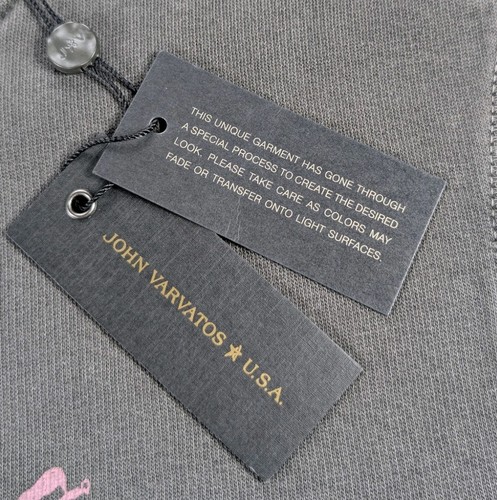 NUEVO CON ETIQUETAS John Varvatos Pequeña Gris Rosa Floyd The Wall Band Pullover Camisa Sudadera - Imagen 4 de 13