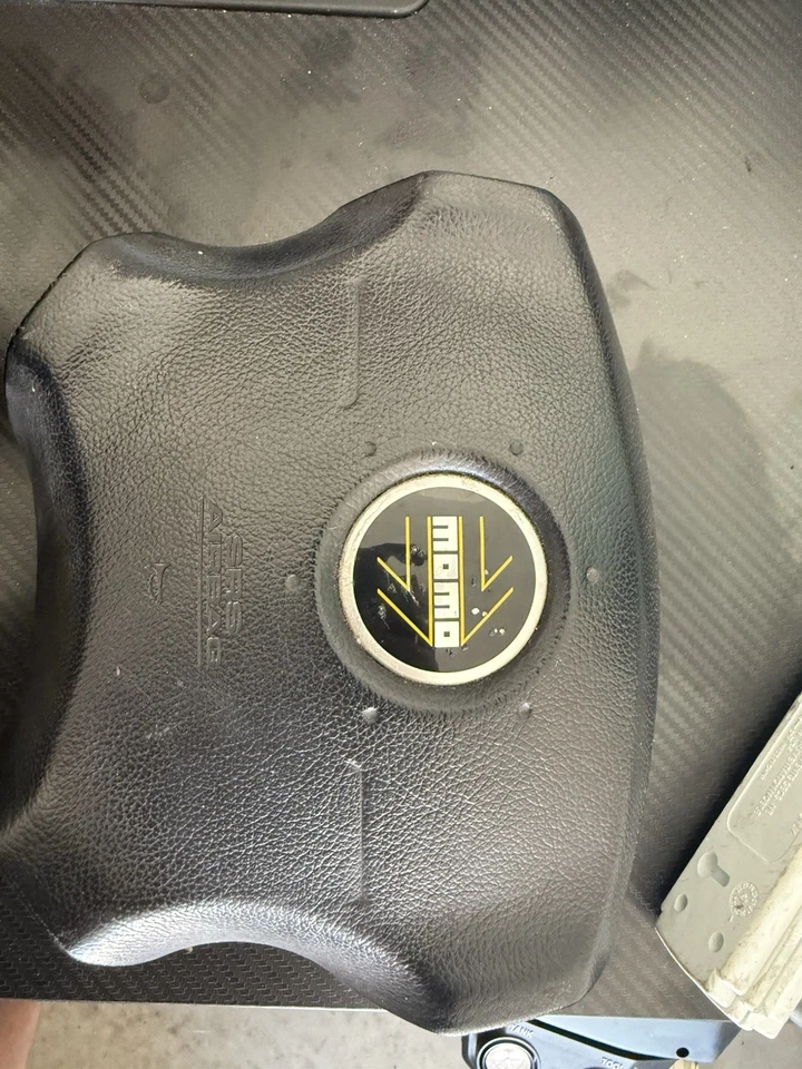 Volante Subaru WRX Momo 2002-2003 OEM Foto 2 de 4