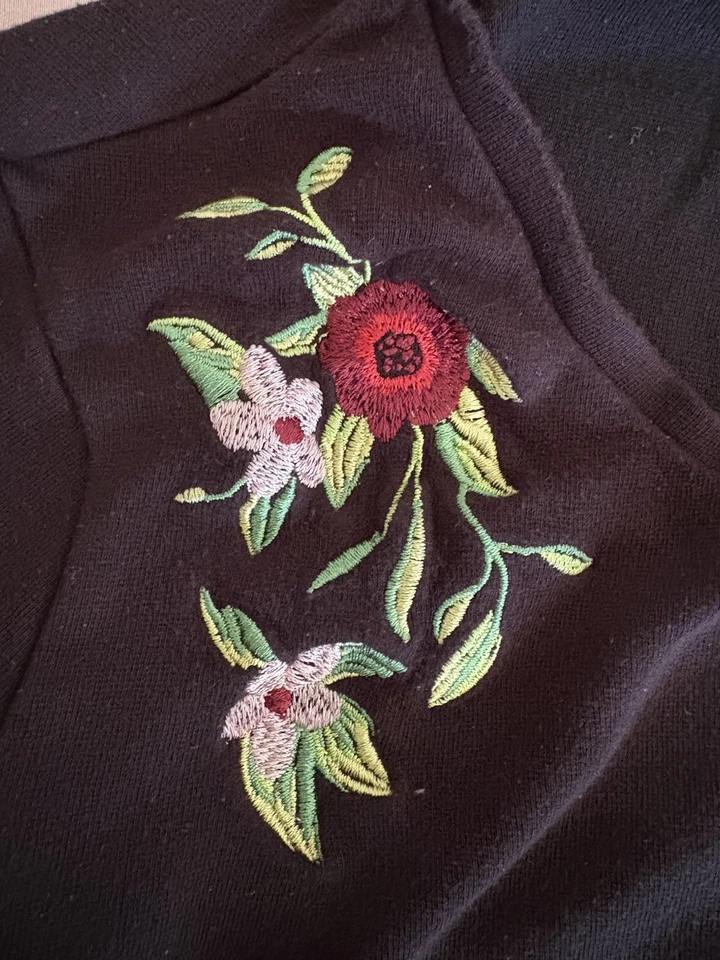 Kleid mit hübscher Blumenstickerei, 3/4-Arm, schwarz, C&A - Bild 3 von 4