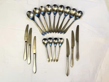 19 Piece Robert Welch RW MERIDIAN SATIN Stainless Steel Flatware Knifes & spoons