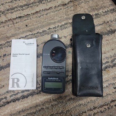 RADIOSHACK Digital Sound Level Meter Model 33-2055 W/ Case & Manual