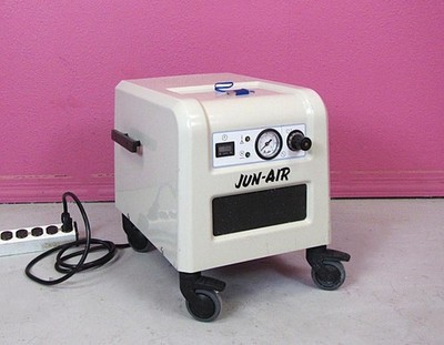 Jun-Air 87R-4P Gast Mobile Oil Free Medical Lab Mobile Air Compressor System