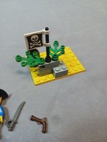 Lego - Pirates  - 1696/1464 - Pirate Lookout - 100% Complete
