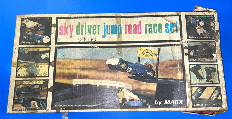 VINTAGE MARX SLOT CAR SET SKY DRIVER JUMP ROAD RACE SET INCLUDES CARS