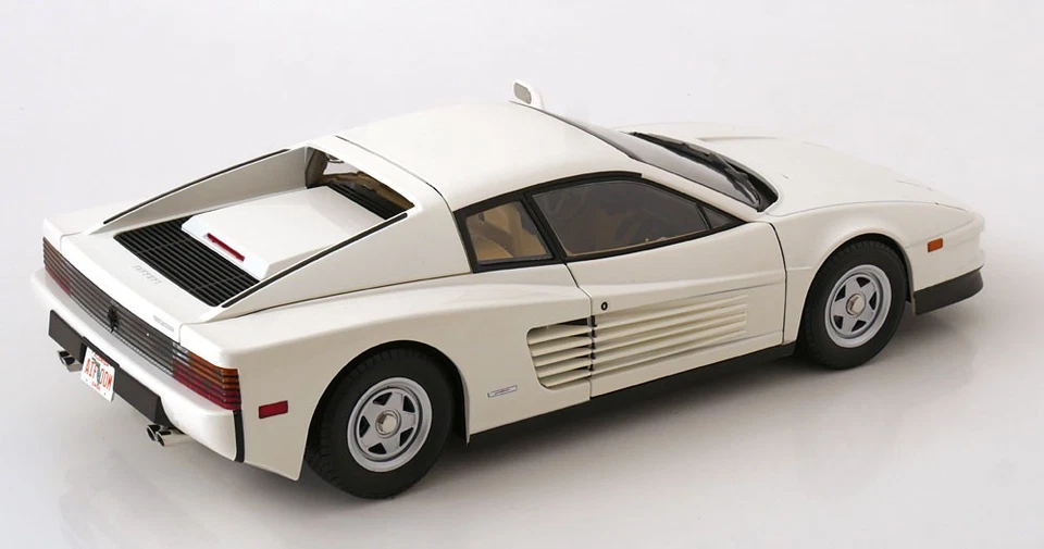 KK Scale 1:12 FERRARI TESTAROSSA MONOSPECCHIO MIAMI VICE WHITE 1984 WITH OPENING - Immagine 3 di 4