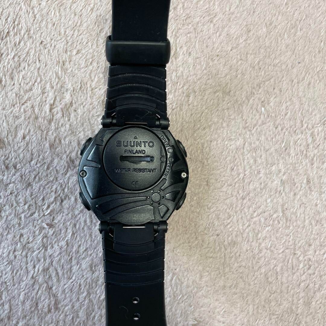 Suunto Vector HR BLACK Sports Watch/Battery change required Suunto Vector HR BLACK Sports Watch/Battery change required