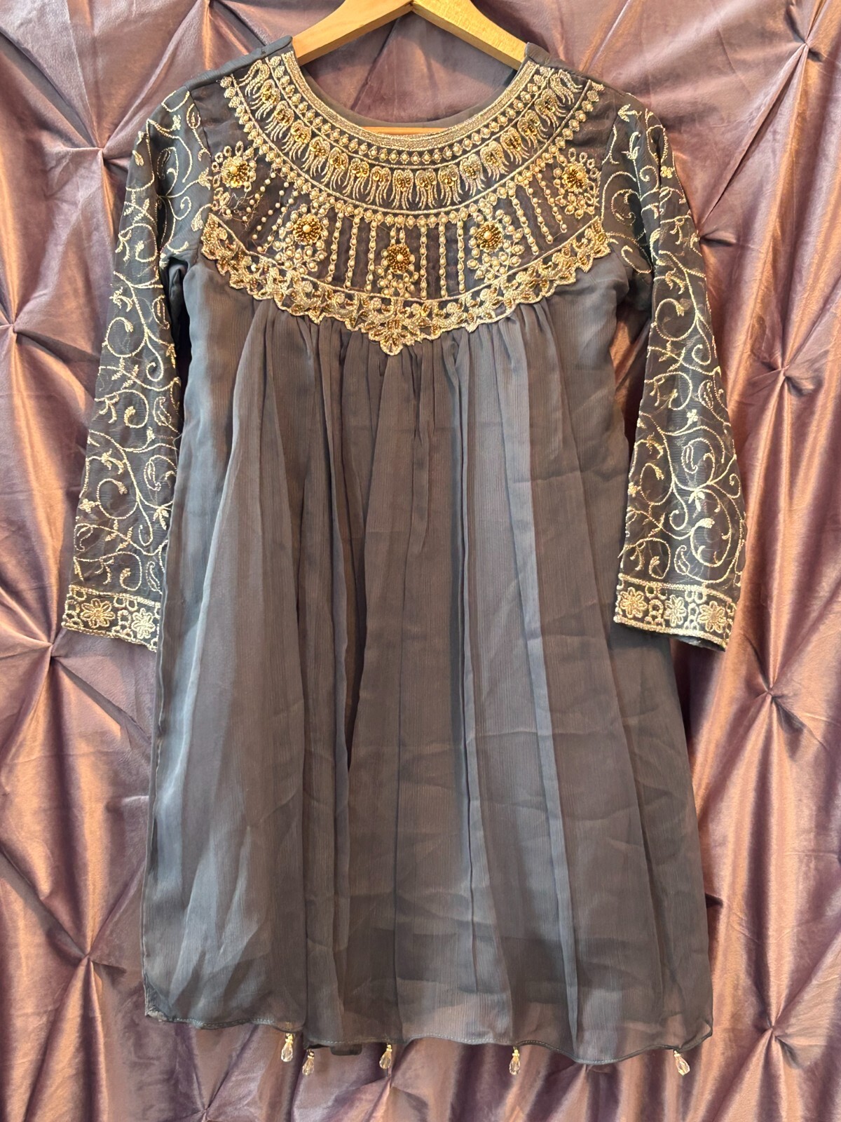 Grey Georgette Dress with trouser and dopatta,size 34,10 to 11 years girl.