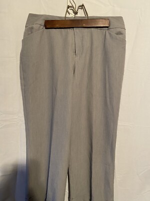 Worthington Stretch Women's Light Gray Cuffed Capri Pants Career Size 