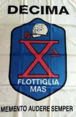 Scarica Cagliari Calcio, la nazionale italiana di calcio, blu, borgogna