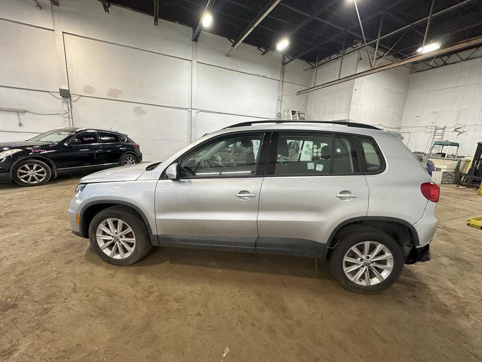 Regulador de ventana de puerta trasera derecha usado se adapta a: Volkswagen Tiguan 2017 eléctrico Foto 4 de 4