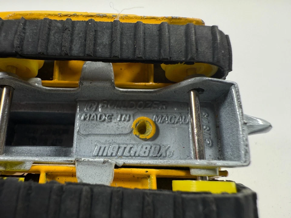 Bulldozer vintage Matchbox Die-cast Caterpillar D9 modelo fundido a presión 1:64 Foto 3 de 3