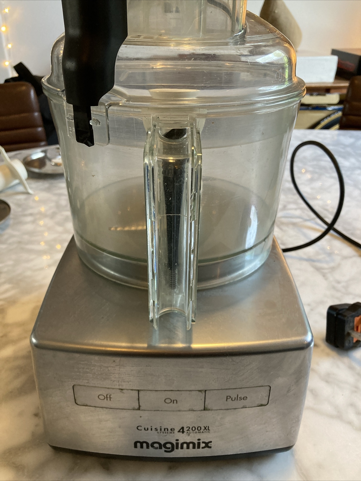Magimix Cuisine 4200XL Food Processor Silver & Accessories. See