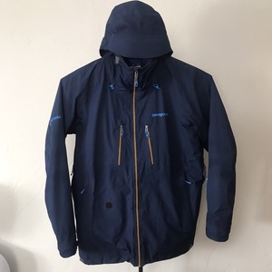 patagonia navy blue down jacket