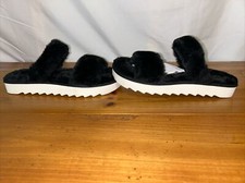 Koolaburra by UGG Black 11 Faux Fur Slide Sandals Fuzz On Slipper Never Worn