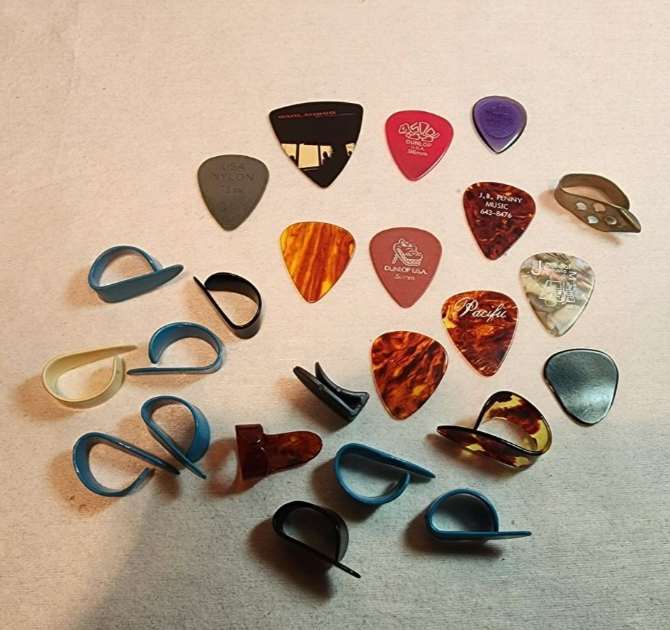 Assorted Lot of 23 Vintage Modern Guitar Banjo Picks, Plastic, Metal, Dunlop