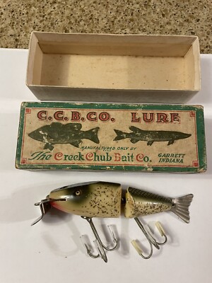 Early CREEK CHUB SILVER FLASH WIGGLE FISH IN CORRECT CCBCO BOX