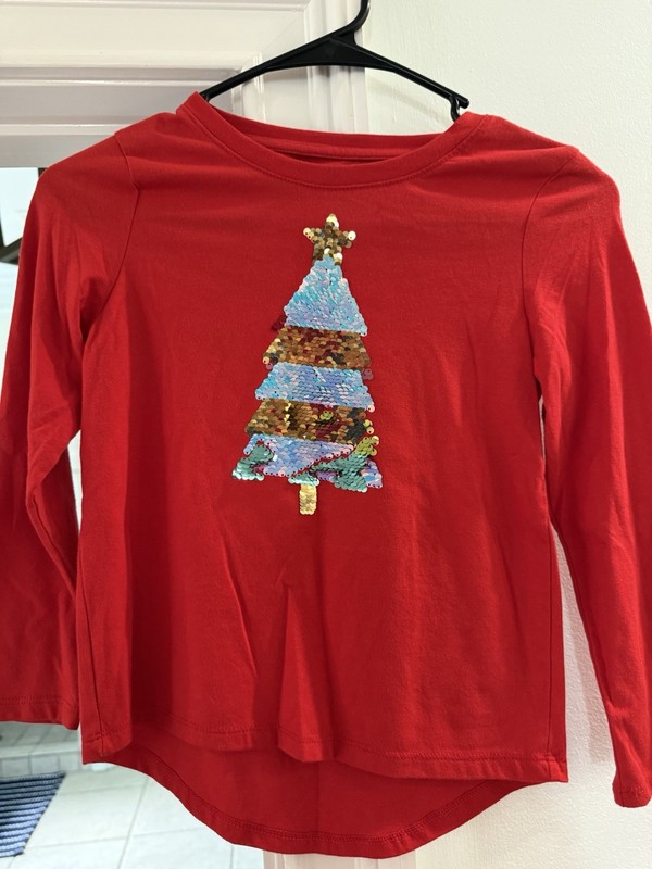 Cat & Jack Girls Long Sleeve Red Shirt With Squin Christmas Tree, Medium Size 8 
