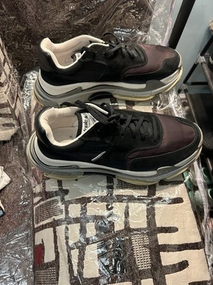 Balenciaga Man Snickers Size 10 in burgundy and black, Worn Only Once.