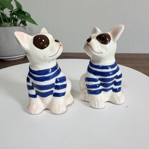 Salt & Pepper Shakers Ceramic Dog Collectable Bulldogs White in sweaters