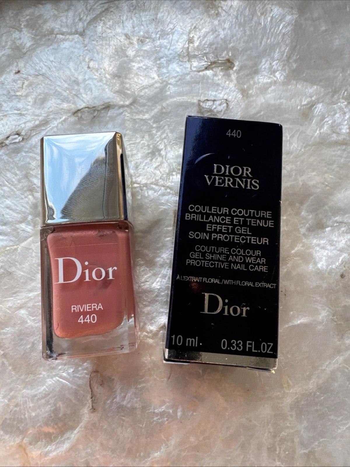 BNIB " DIOR " 440 RIVIERA GEL SHINE & WEAR PROTECTIVE NAIL POLISH - 10ML LTD EDT
Opens in a new wind